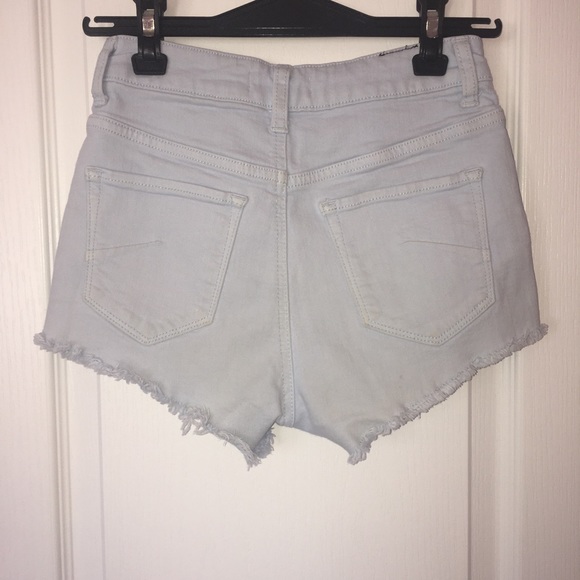 Aritzia Talula Light Blue Denim Shorts - Picture 2 of 5